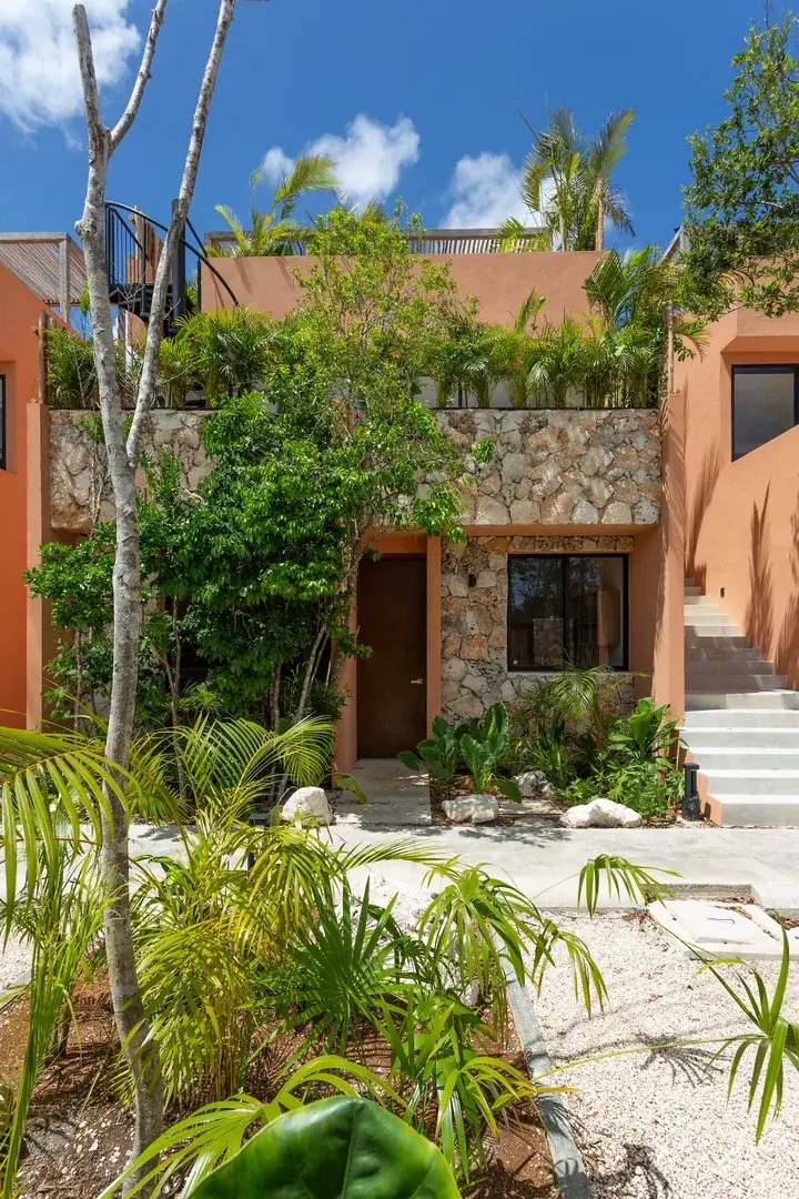 Casa entre vegetación en Aldea Savia, Tulum